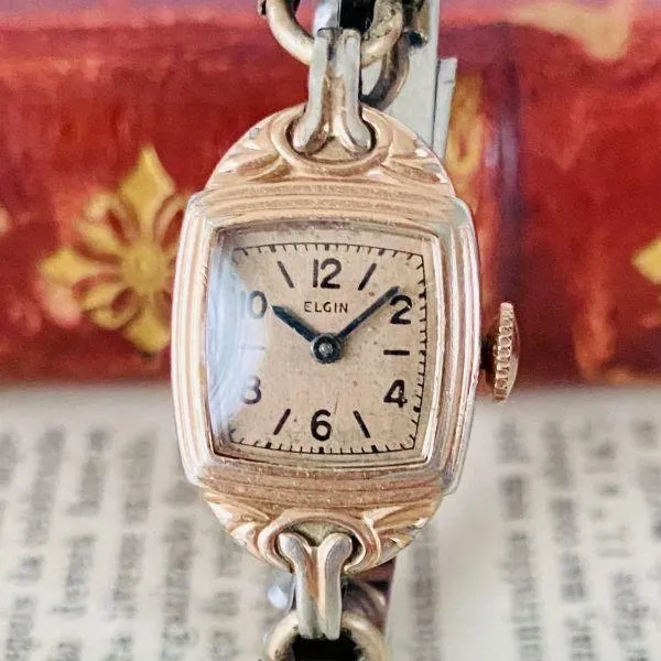 Elgin Wristwatch 15 Jewels 1940s Manual Women's Vintage