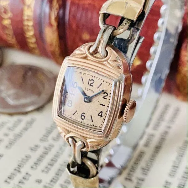 Elgin Wristwatch 15 Jewels 1940s Manual Women's Vintage