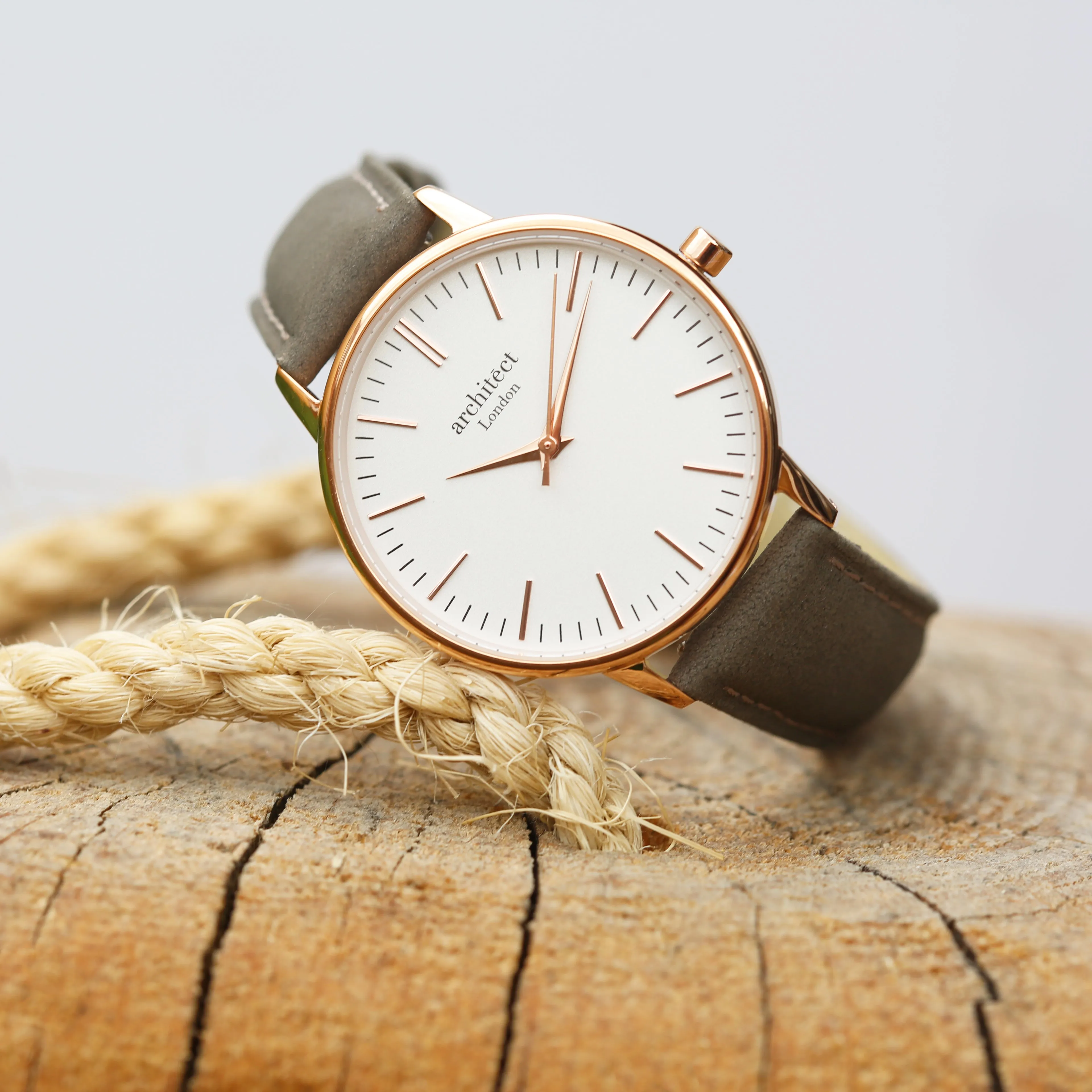 Ladies Archiect Blanc - Modern Font Engraving, Light Grey Strap