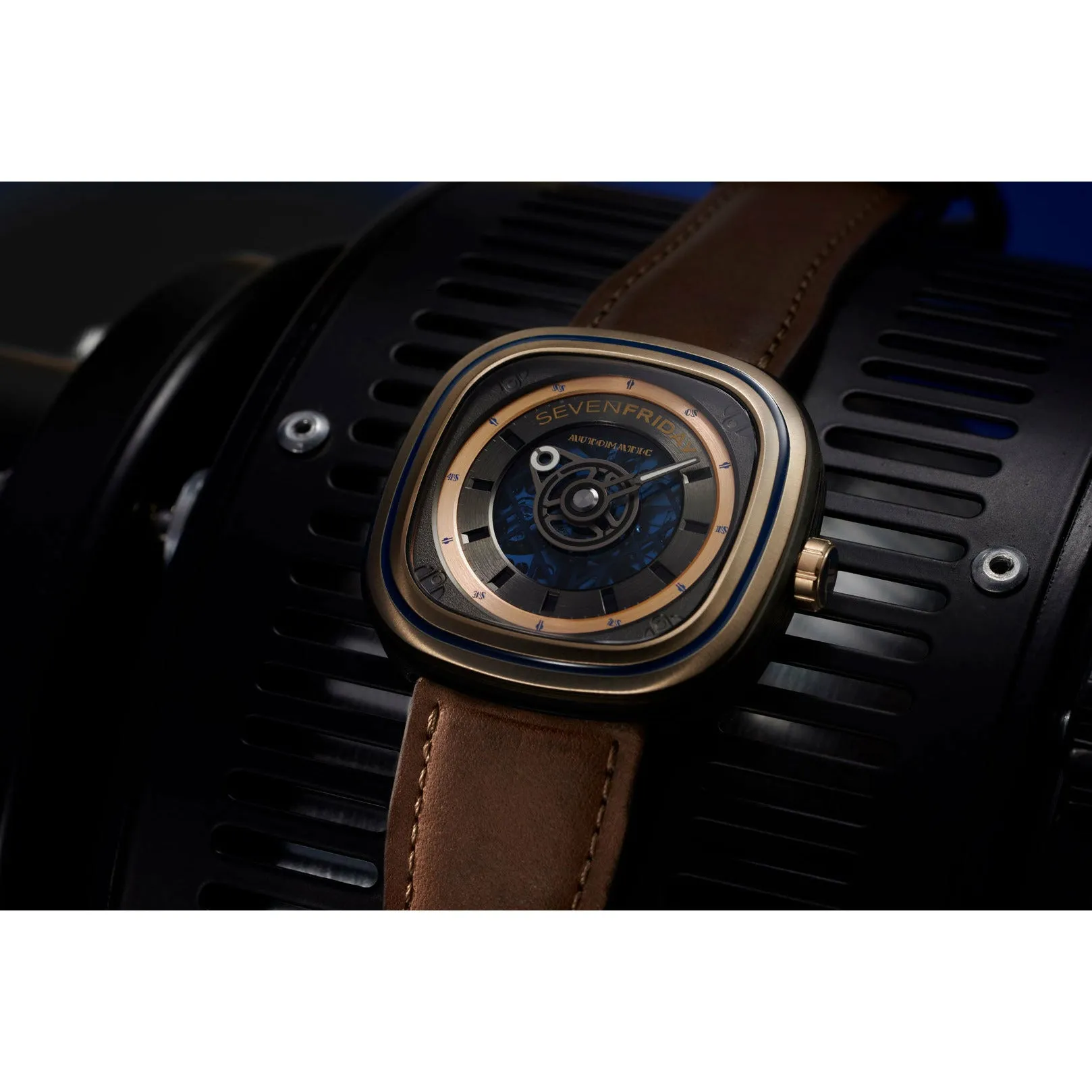 SEVENFRIDAY T2/04 "T-Art"