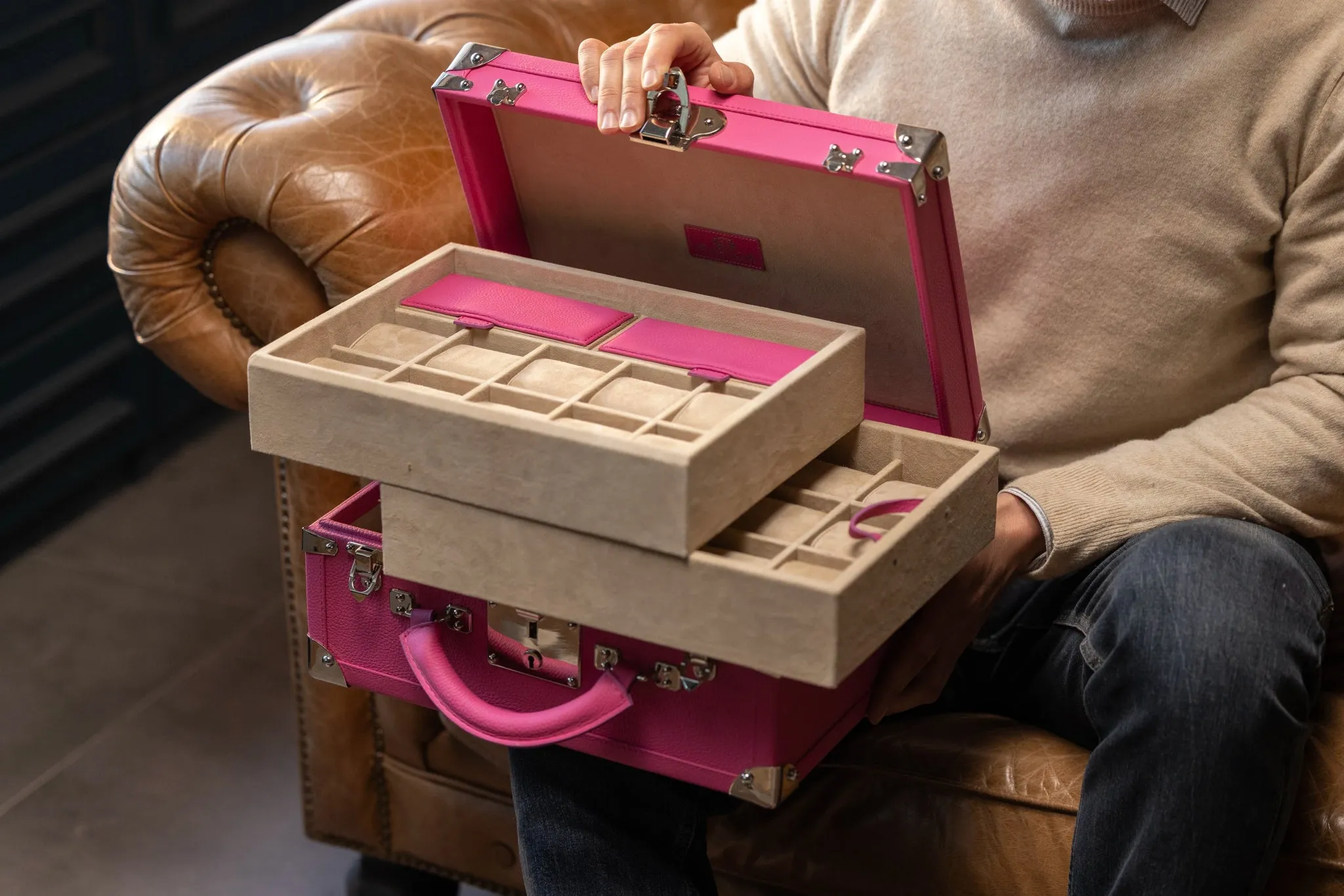 Watch Trunk - Togo Pink for 25 Watches and 2 Pockets